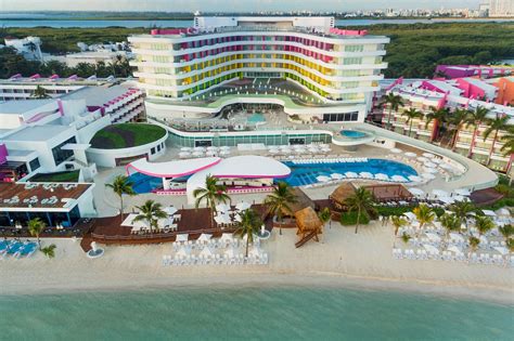 temptation cancun photos.